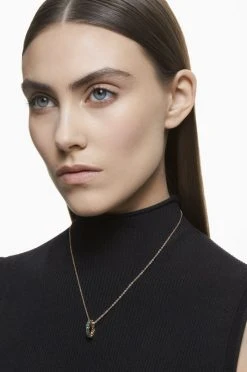 Γυναικεία Κολιέ Swarovski πράσινο -Swarovski Κατάστημα unnamed file 1634